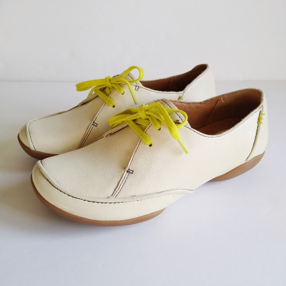 clarks felicia vale